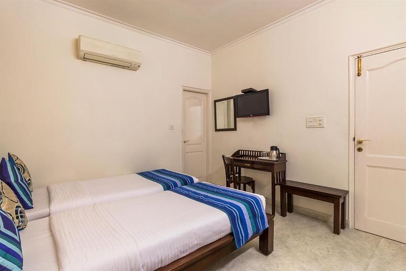 Mehra Residency At The Airport Hotell New Delhi Exteriör bild